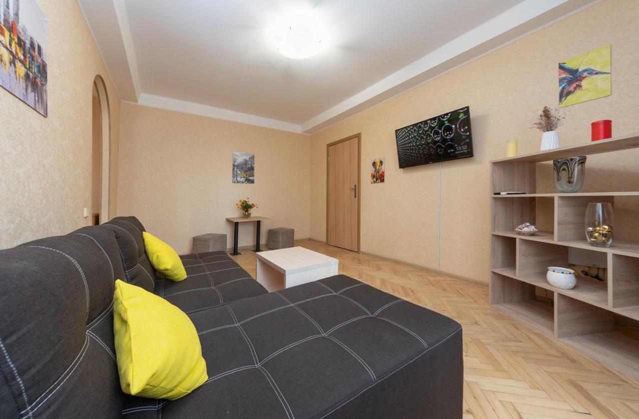 1 Bedroom Apart Near Metro Pecherska Kiev Esterno foto